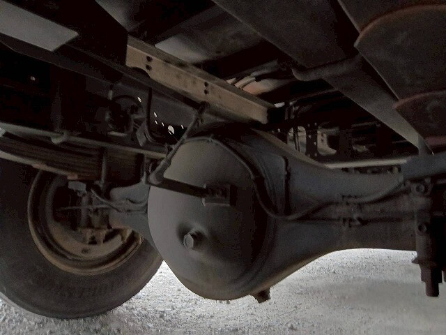 いすゞフォワードアルミウイング中型（4t）[写真14]