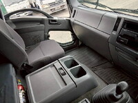 いすゞフォワードアルミウイング中型（4t）[写真25]