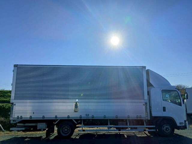 いすゞフォワードアルミウイング中型（4t）[写真06]