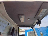 いすゞエルフ冷凍車（冷蔵車）小型（2t・3t）[写真17]