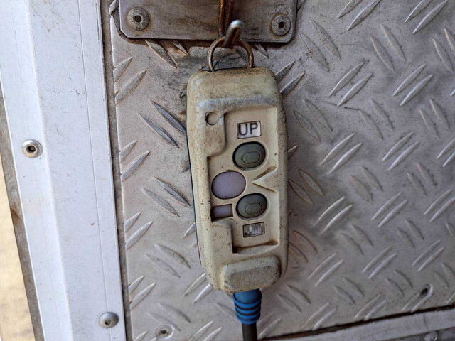 いすゞエルフ冷凍車（冷蔵車）小型（2t・3t）[写真25]