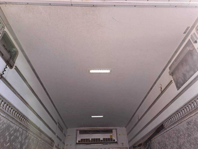 いすゞエルフ冷凍車（冷蔵車）小型（2t・3t）[写真29]