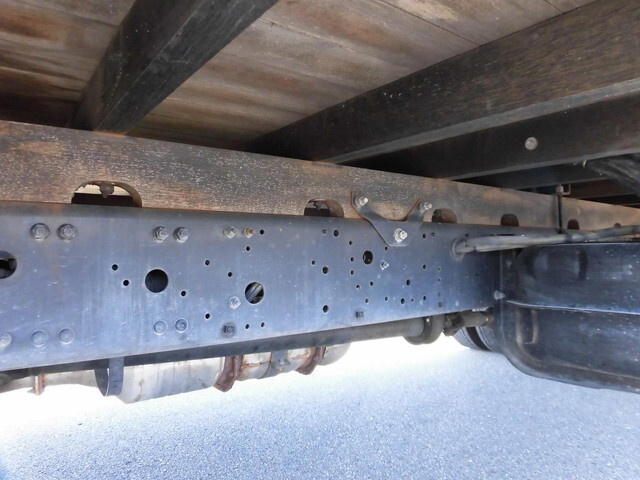 三菱ふそうファイターアルミブロック中型（4t）[写真12]