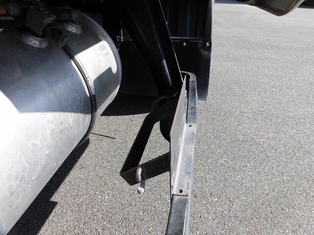 三菱ふそうファイターアルミブロック中型（4t）[写真23]