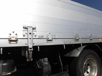 三菱ふそうファイターアルミブロック中型（4t）[写真27]