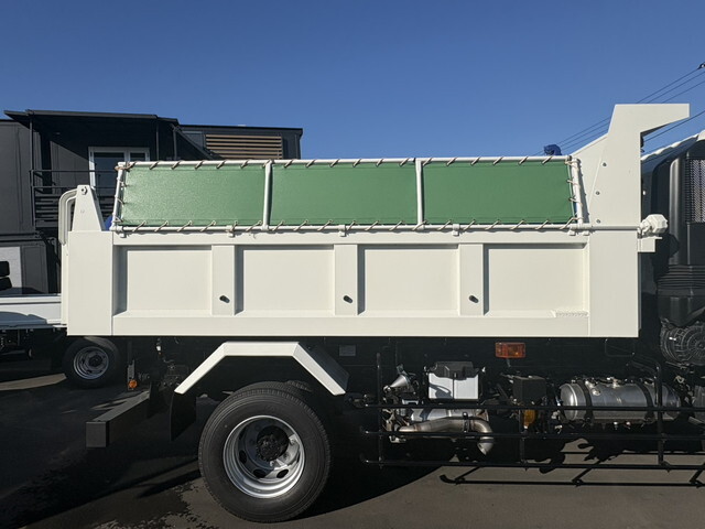 日野レンジャーダンプ増トン（6t・8t）[写真06]