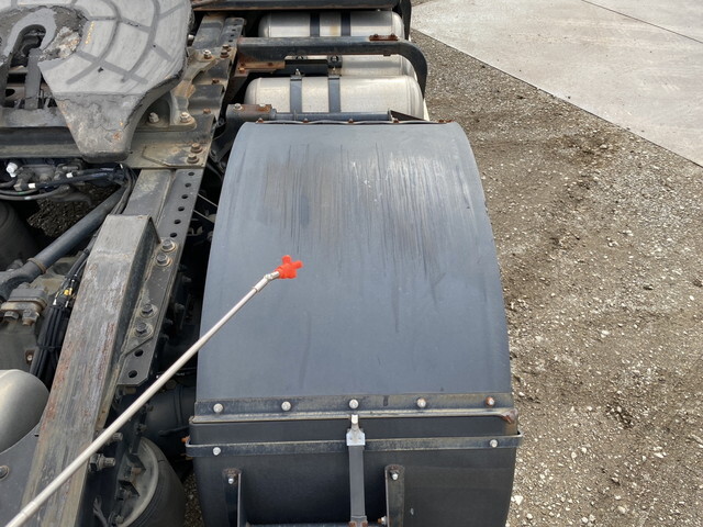 日野プロフィアトレーラーヘッド（トラクターヘッド）大型（10t）[写真38]