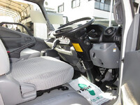 トヨタトヨエースパネルバン小型（2t・3t）[写真18]