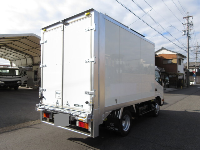 トヨタトヨエースパネルバン小型（2t・3t）[写真04]