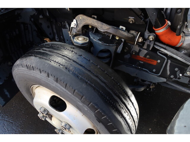 いすゞエルフ冷凍車（冷蔵車）小型（2t・3t）[写真22]