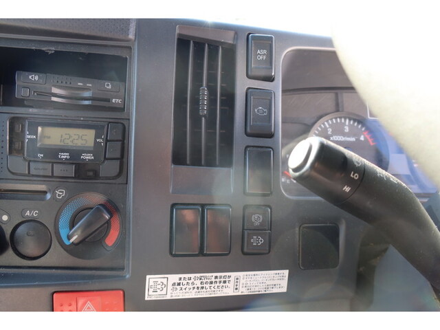 いすゞエルフ冷凍車（冷蔵車）小型（2t・3t）[写真37]