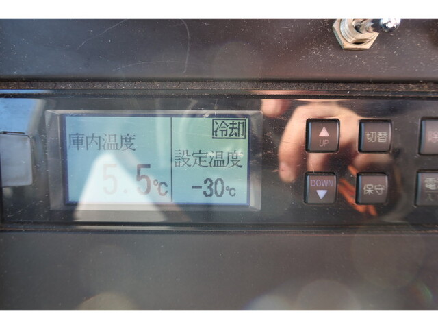 いすゞエルフ冷凍車（冷蔵車）小型（2t・3t）[写真39]