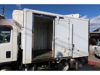 いすゞエルフ冷凍車（冷蔵車）小型（2t・3t）[写真07]