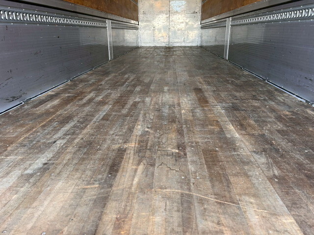 日野プロフィアアルミウイング大型（10t）[写真12]