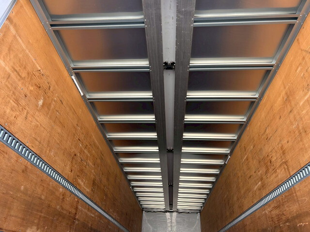 日野プロフィアアルミウイング大型（10t）[写真14]