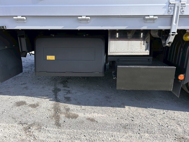 日野プロフィアアルミウイング大型（10t）[写真16]