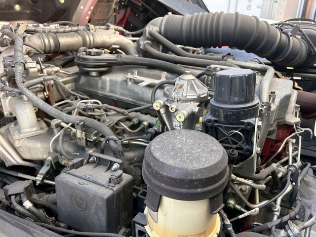 日野プロフィアアルミウイング大型（10t）[写真26]