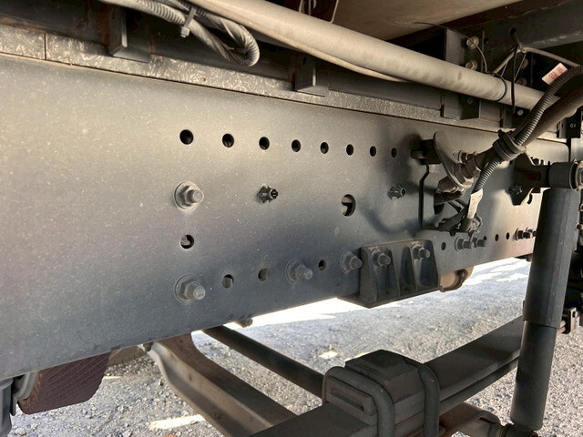 日野プロフィアアルミウイング大型（10t）[写真34]