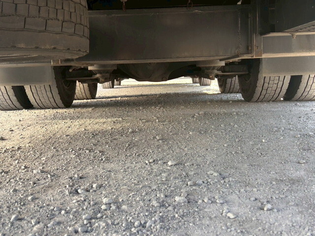 日野プロフィアアルミウイング大型（10t）[写真37]