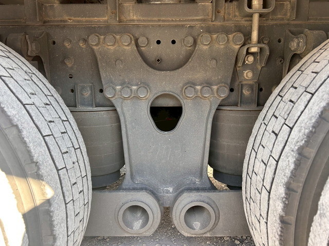 日野プロフィアアルミウイング大型（10t）[写真38]