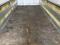 UDトラックスクオンアルミウイング大型（10t）[写真17]