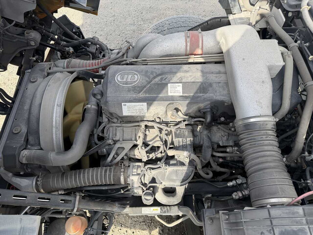 UDトラックスクオンアルミウイング大型（10t）[写真19]