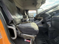 UDトラックスクオンアルミウイング大型（10t）[写真29]