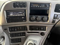 UDトラックスクオンアルミウイング大型（10t）[写真34]