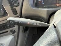 UDトラックスクオンアルミウイング大型（10t）[写真35]