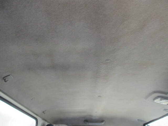 三菱ふそうキャンターアルミバン小型（2t・3t）[写真11]