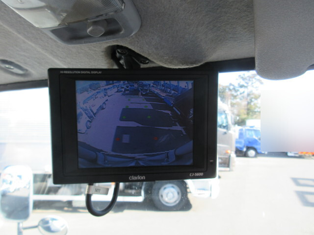 三菱ふそうキャンターアルミバン小型（2t・3t）[写真15]