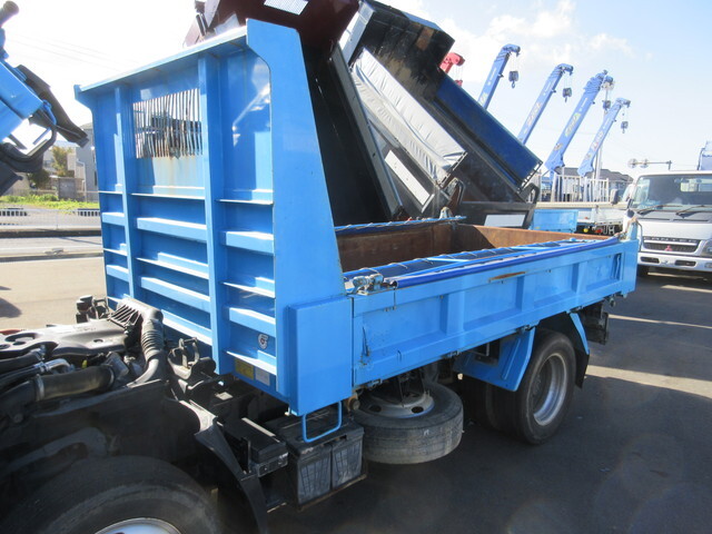 いすゞエルフダンプ小型（2t・3t）[写真20]