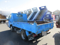 いすゞエルフダンプ小型（2t・3t）[写真02]