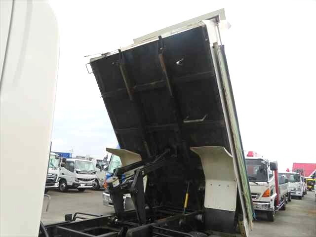 日野レンジャーダンプ中型（4t）[写真28]