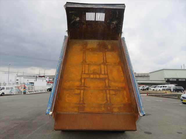 日野レンジャーダンプ中型（4t）[写真32]