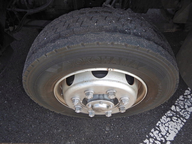 三菱ふそうスーパーグレートアルミブロック大型（10t）[写真24]