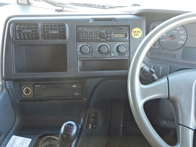 三菱ふそうスーパーグレートアルミブロック大型（10t）[写真31]