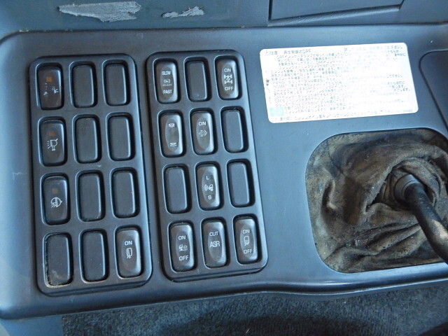 三菱ふそうスーパーグレートアルミブロック大型（10t）[写真33]