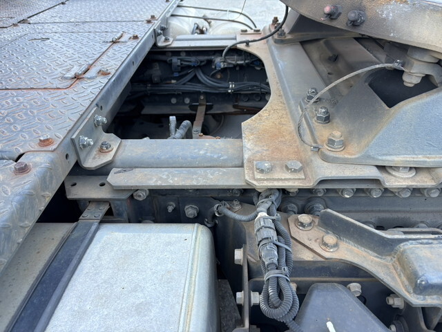 三菱ふそうスーパーグレートトレーラーヘッド（トラクターヘッド）大型（10t）[写真14]