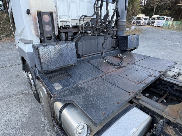 三菱ふそうスーパーグレートトレーラーヘッド（トラクターヘッド）大型（10t）[写真19]