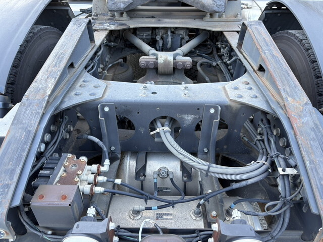 三菱ふそうスーパーグレートトレーラーヘッド（トラクターヘッド）大型（10t）[写真08]