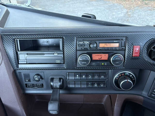 日野プロフィアトレーラーヘッド（トラクターヘッド）大型（10t）[写真22]