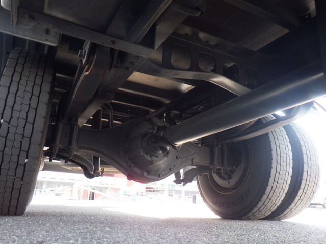 日野レンジャー幌ウイング中型（4t）[写真17]