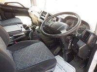 日野レンジャー幌ウイング中型（4t）[写真19]