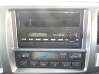 日野レンジャー幌ウイング中型（4t）[写真23]