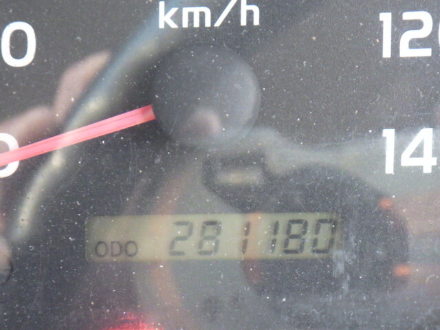 日野レンジャー幌ウイング中型（4t）[写真25]