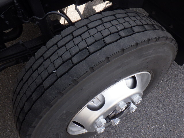 日野レンジャー幌ウイング中型（4t）[写真06]