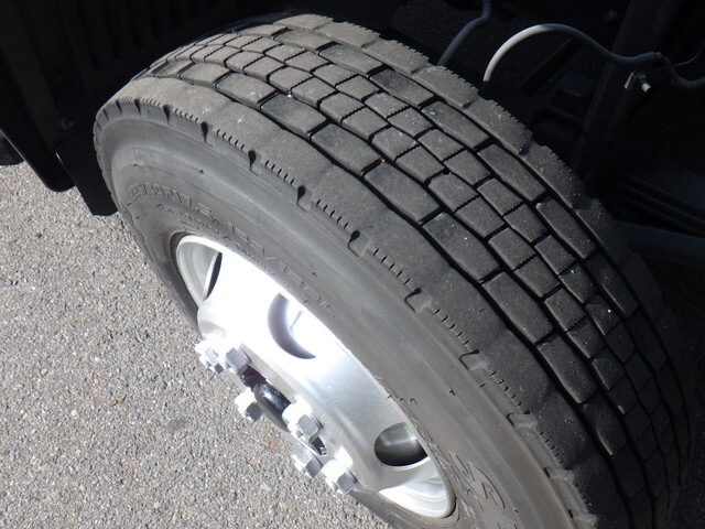 日野レンジャー幌ウイング中型（4t）[写真07]