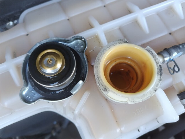 日野プロフィア冷凍車（冷蔵車）大型（10t）[写真15]