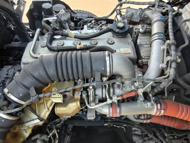 日野プロフィア冷凍車（冷蔵車）大型（10t）[写真17]